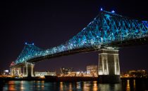 Jacques Cartier Bridge – the luminous pulse of Montreal